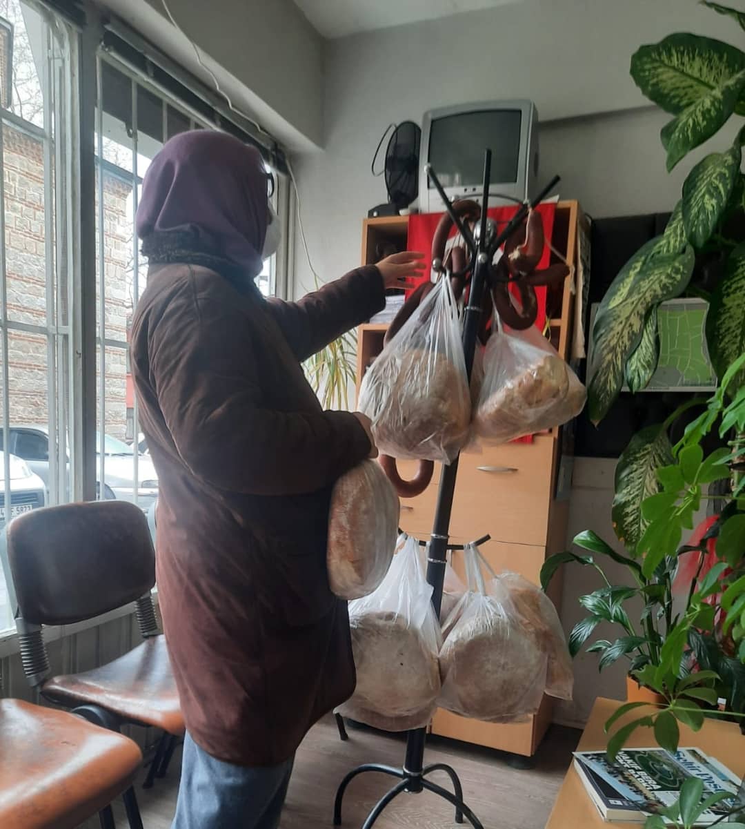 Siz Hiç Askıda Sucuk Duydunuz Mu?